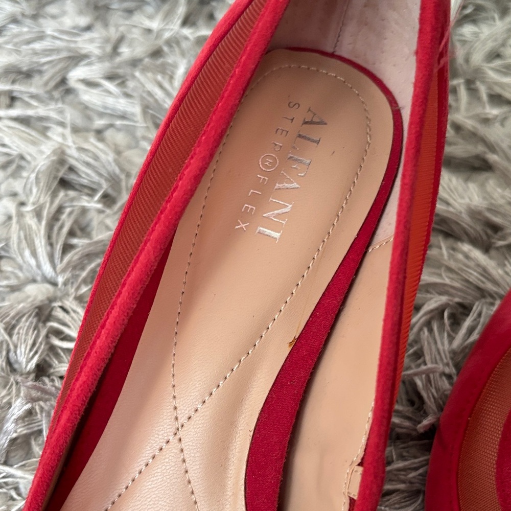 Alfani Red Women's Pumps - Picture 5 of 7